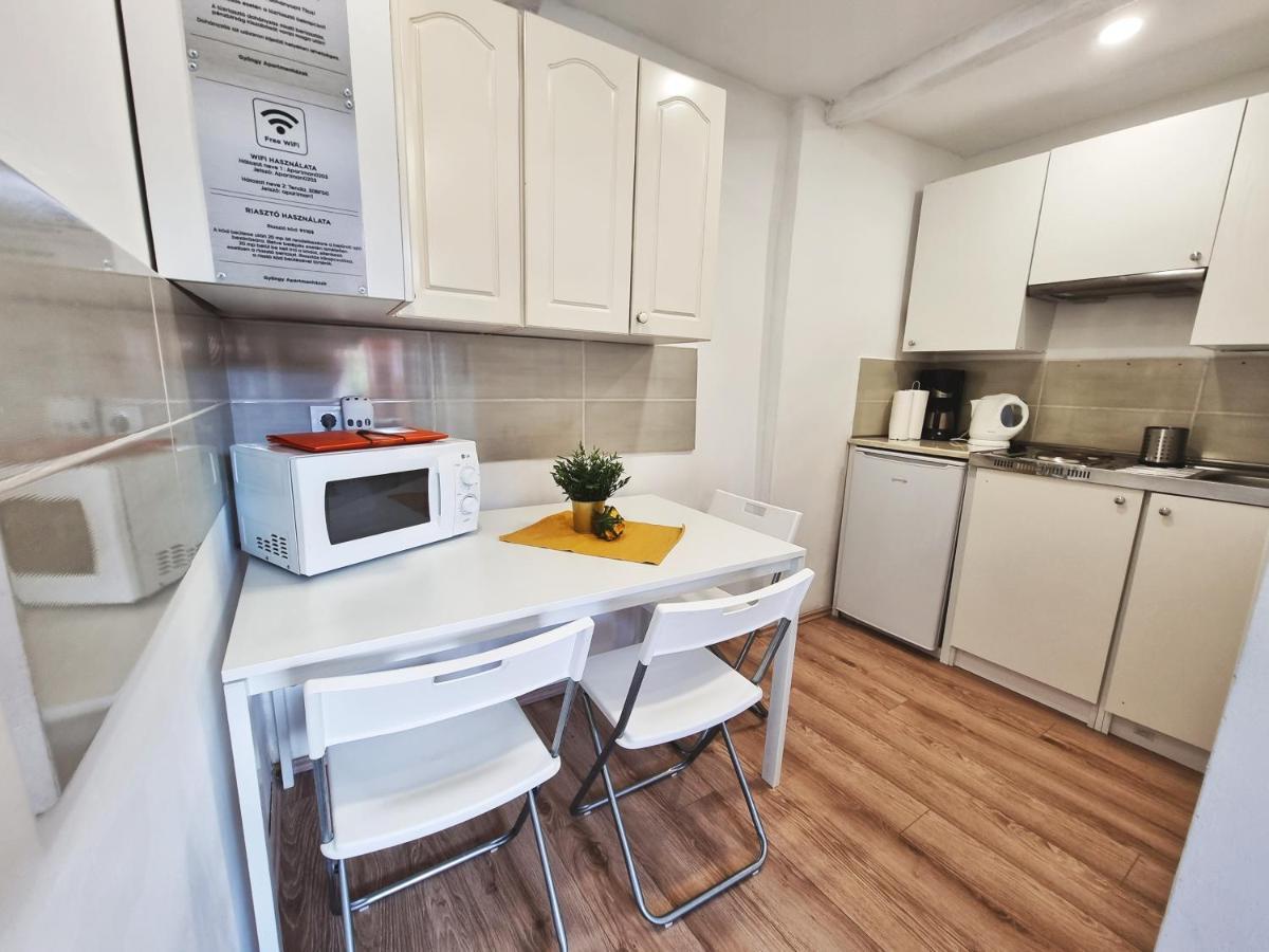 Gyöngy Apartmanházak Gyongyos Exterior foto